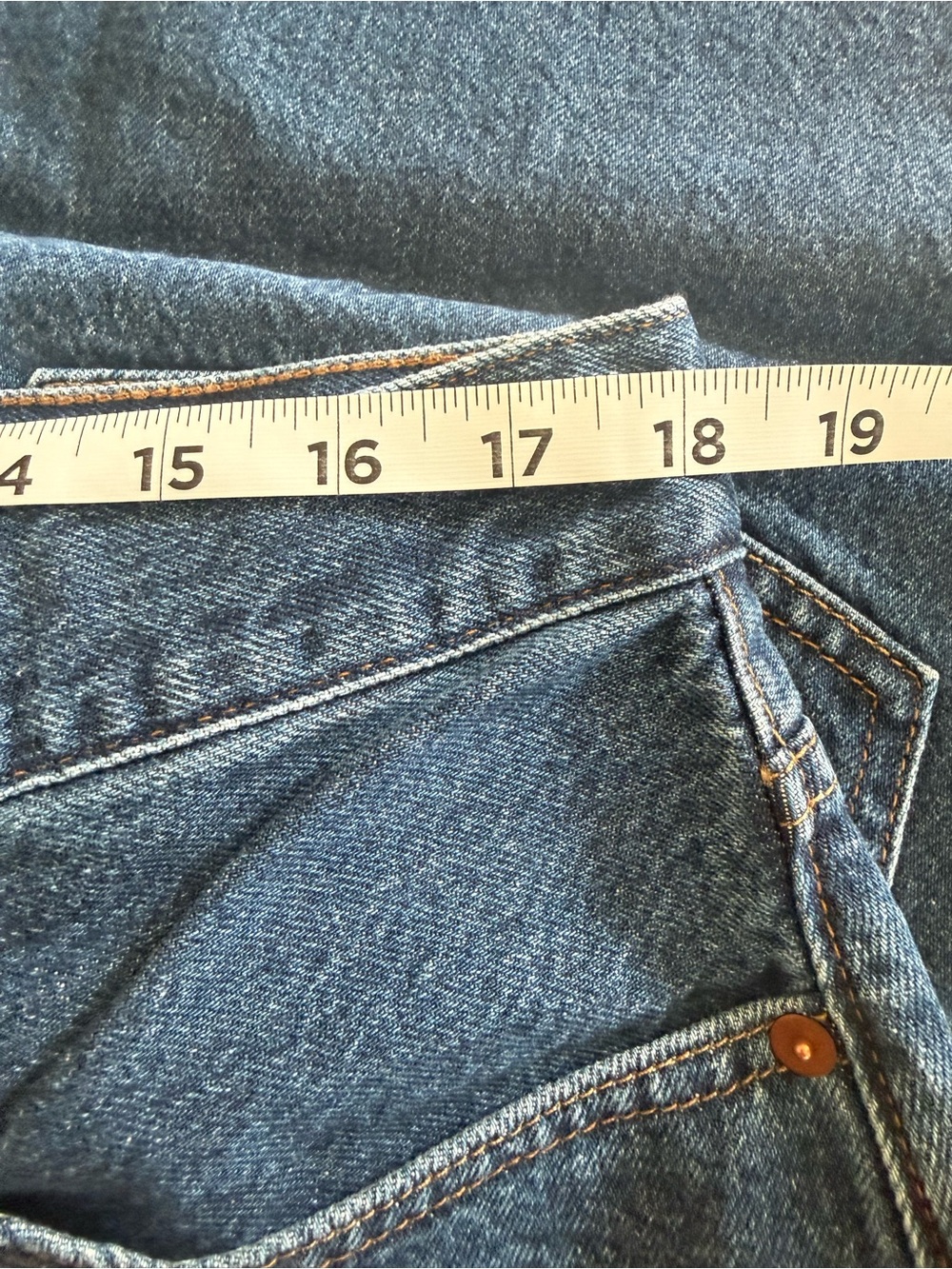 Madewell Bermuda Jean Shorts in Deardorff Wash - Picture 11 of 11